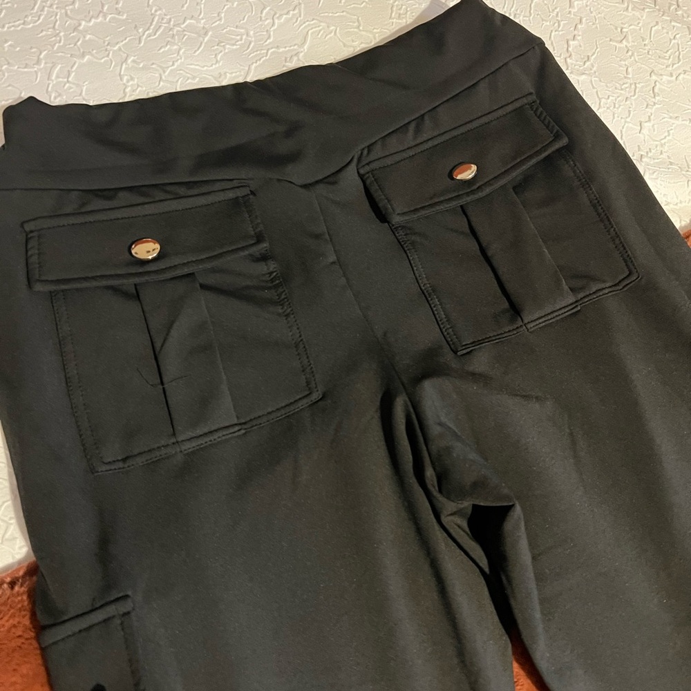 Leggings with pockets